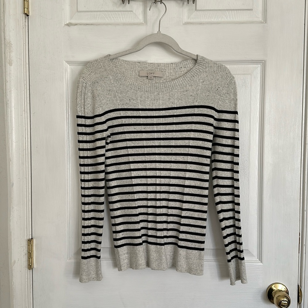Loft | black/grey ribbed stripped sweater